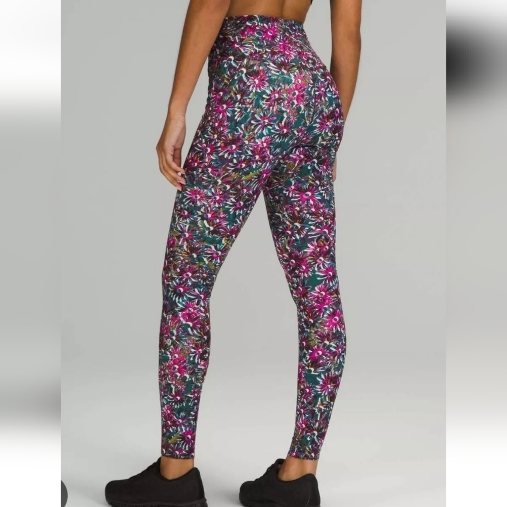 Lululemon Base Pace HR Leggings Fleece, Highrise Women's Size 6